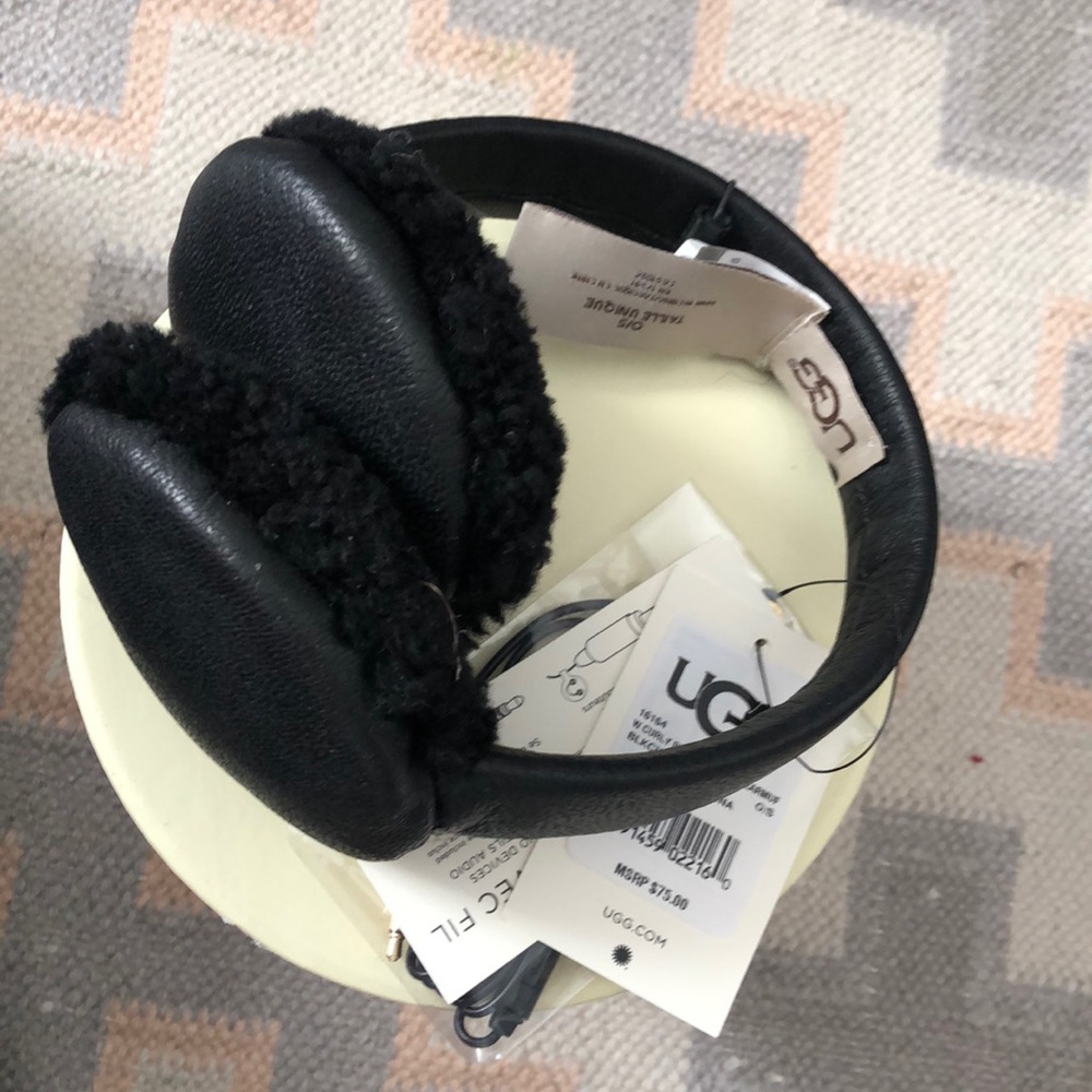 NWT and box wired Ugg Black earmuffs